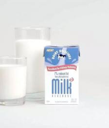 为什么不能空腹喝牛奶 不建议早晨空腹喝牛奶
